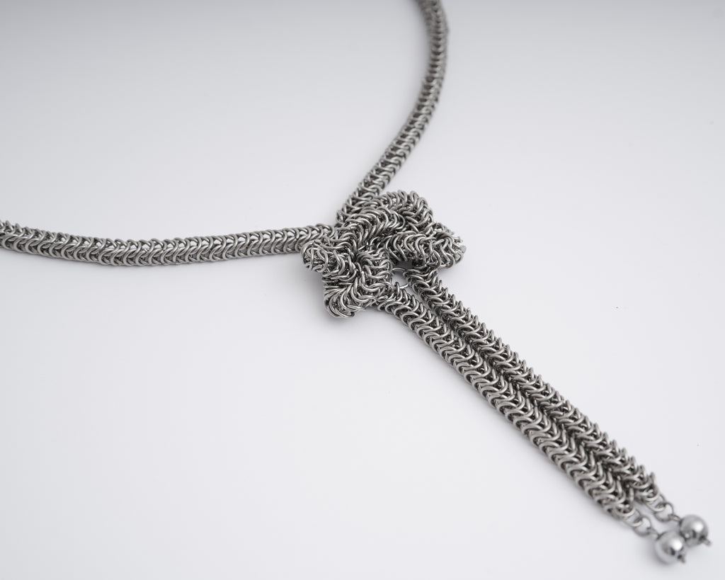 Twisted Bound Neck Chain UNISEX
